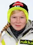 Hyppääkö Julia Kykkänen lentomäestä?