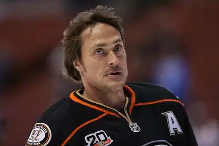 Selänne MTV3:lle: Kaikki kortit pidetään auki Selänne MTV3:lle: Kaikki kortit pidetään auki