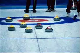 Curling-miehet hyvin lähellä MM-välieriä