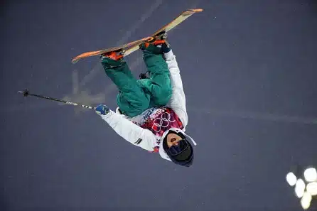 Freestylehiihdon halfpipessa upea näytös: Kemppainen Suomen mestariksi