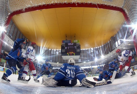 Lukko-veskari todellisessa kiekkosateessa – nolla pitää