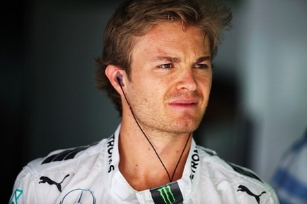 Nico Rosberg selvisi rikkeestään varoituksella Nico Rosberg selvisi rikkeestään varoituksella