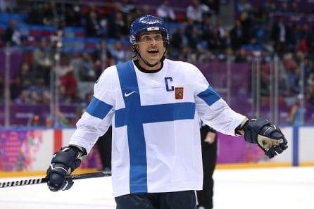 Selänne paljastaa: Naganon Olympialeijonia ryyppäsi ennen Venäjä-ottelua Selänne paljastaa: Naganon Olympialeijonia ryyppäsi ennen Venäjä-ottelua