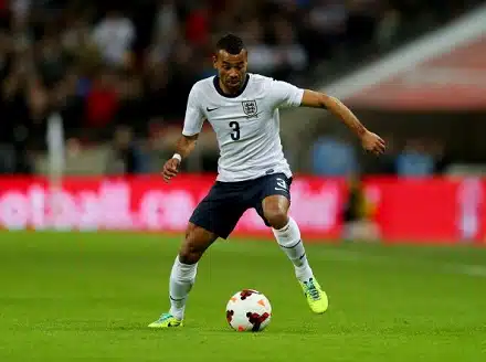 37-vuotias Ashley Cole jatkaa uraansa