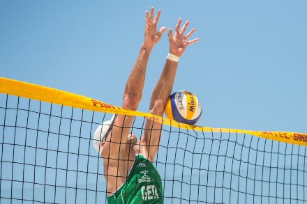 Kuopion beach volley -turnauksenavauspäivä sujui suosikkien komennossa Kuopion beach volley -turnauksenavauspäivä sujui suosikkien komennossa