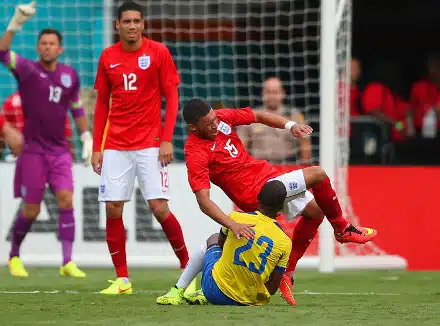 Englannille ja Liverpoolille karmea takaisku! Tähtipelaajan kausi on ohi