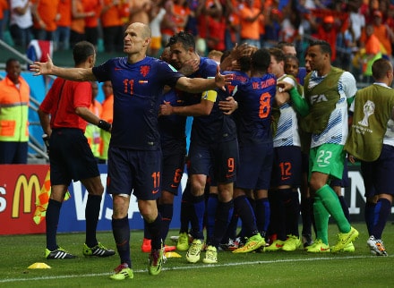 Robin van Persie hehkutti Espanjan pieksemistä Robin van Persie hehkutti Espanjan pieksemistä