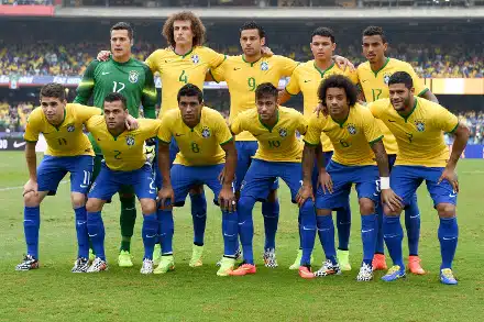 Jalkapallon MM-kisat: Brasilialle kevyt lohko, Ruotsi haastaa maailmanmestarit