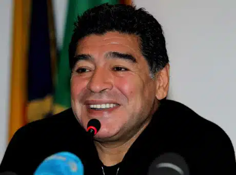 Maradona hermostui vuoden 2026 MM-kisaisännän valinnasta: ”Kanadalaiset osaavat ehkä hiihtää”