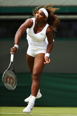 Serena Williams tylysti laulukuoroon