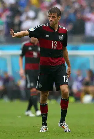 Loukkaantumishuolia? Müller ja Özil sivussa Brasilia-pelistä
