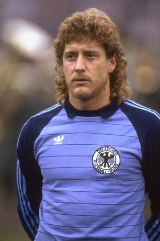 Futisklassikko Ranska-Saksa -tulee, Schumacherin tekemä vääryys halutaan kostaa Futisklassikko Ranska-Saksa -tulee, Schumacherin tekemä vääryys halutaan kostaa