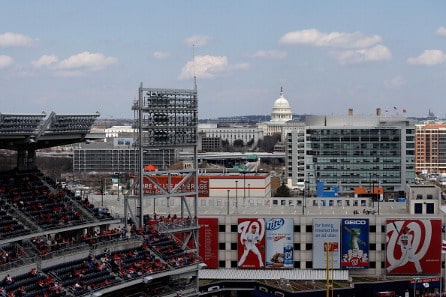 Washington Capitals esitteli Winter Classic -tekstiilit: "Historiallinen, ainutlaatuinen" Washington Capitals esitteli Winter Classic -tekstiilit: ”Historiallinen, ainutlaatuinen”