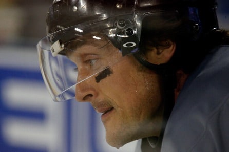 IL: Teemu Selänne suuttui Youtube-pilasta, uhkaa oikeustoimilla IL: Teemu Selänne suuttui Youtube-pilasta, uhkaa oikeustoimilla