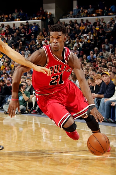 Chicago Bullsin voittoputkelle jatkoa säikähdyksen jälkeen Chicago Bullsin voittoputkelle jatkoa säikähdyksen jälkeen