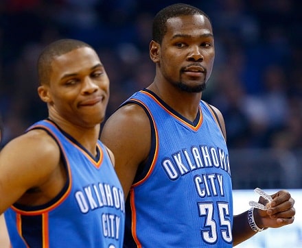 Westbrook ja Durant hurjastelivat ylityövoitossa Westbrook ja Durant hurjastelivat ylityövoitossa