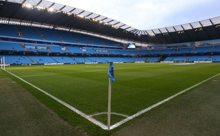 Manchester City hankkimassa Schalken puolustajan