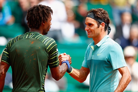 Federer paineli jatkoon Ranskan avoimissa – antoi vain yhden erän