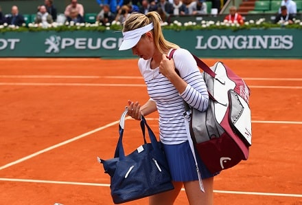 Ranskan avoimet lyömässä oven kiinni Maria Sharapovalta