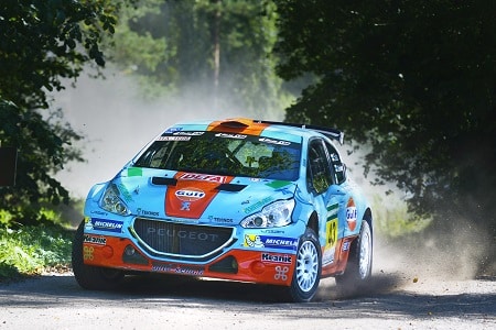 Juha Salo jatkaa vaikeuksista huolimatta rallin SM-sarjan kärjessä Juha Salo jatkaa vaikeuksista huolimatta rallin SM-sarjan kärjessä