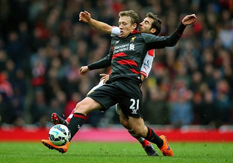 Pitkäaikainen Liverpool-pelaaja pohtii tulevaisuuttaan seurassa Pitkäaikainen Liverpool-pelaaja pohtii tulevaisuuttaan seurassa