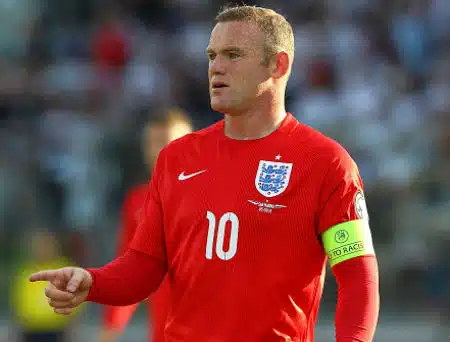 Wayne Rooney: ”Jalkapallo on tulossa kotiin, ainakin toivon niin”