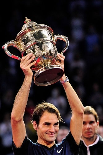 ”Yksi parhaista viikoistani Baselissa” – kotiturnauksessaan juhlinut Federer nousi ATP-listalla