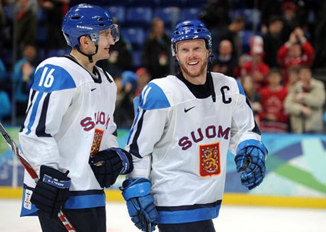 Saku Koivu liikuttui kyyneliin Saku Koivu liikuttui kyyneliin