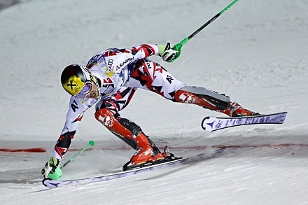 Hirscher hallitsi sään parhaiten ja nappasi voiton