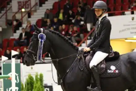 Anna-Julia Kontio hyppäsi Lorenzolla takaisin maailman huipulle