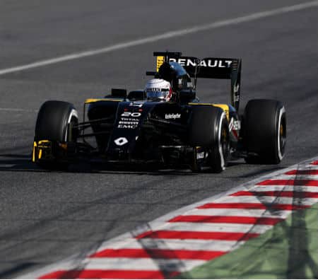 Renault-kuskilta karu arvio: Olemme tehneet autosta huonomman Renault-kuskilta karu arvio: Olemme tehneet autosta huonomman