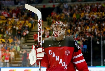 NHL-pomo hehkuttaa uutta hankintaansa - "Atleettinen friikki" NHL-pomo hehkuttaa uutta hankintaansa – ”Atleettinen friikki”