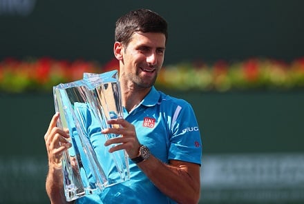 Djokovic jyräsi ylivoimaiseen voittoon, nousi Nadalin rinnalle