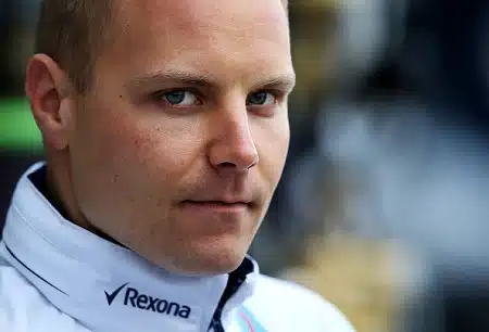 Valtteri Bottas ja Kalle Rovanperä ottavat toisistaan mittaa Hawk-hävittäjillä