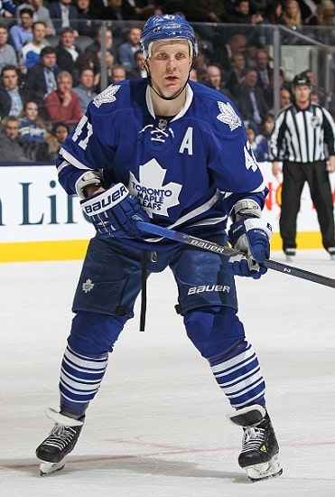 Peliyhtiöt rekrytoivat urakalla, Leo Komaroville sopimus