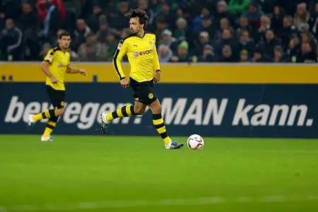 Saksalle hyviä uutisia: Hummels on tekemässä paluun tositoimiin