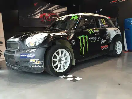 Rallycross Festival Kouvola huipentui jännitysnäytelmään – Ari Perkiömäki taisteli SuperCar-luokan Suomen mestariksi