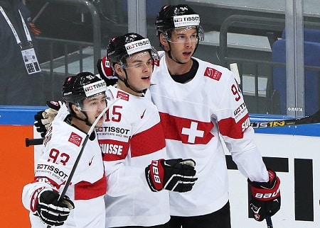 Sveitsi kertoi valmentajauutisia