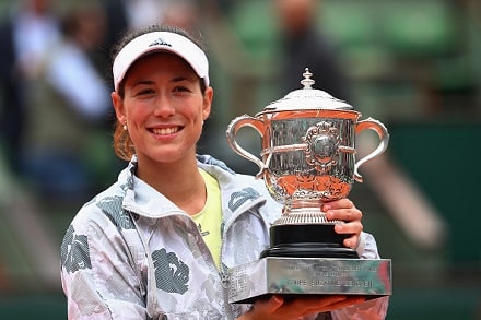 Ranskan avointen mestari WTA-listan kakkoseksi, ensimmäinen espanjalainen 20 vuoteen