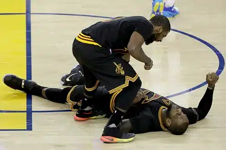 LeBron nousi taas kaikkien aikojen listalla – Shaq seuraavana edessä
