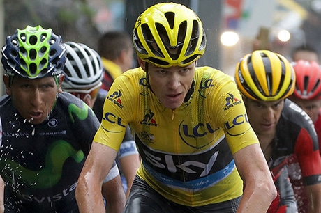 Ranskan ympäriajo keskeytettiin mielenosoituksen vuoksi – muun muassa Chris Froome sai kyynelkaasua silmiinsä