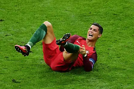 Euroopan mestari Portugali nimesi alustavan joukkueen MM-viheriölle