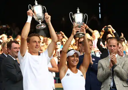 Kuva: Näin nousee ensimmäinen ”suomalainen” Wimbledon-pokaali