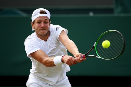 Suomalaisen äidin pojalta katkesi lento Wimbledonissa