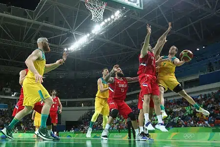 Serbia korisfinaaliin USA:n NBA-tähtien haastajaksi