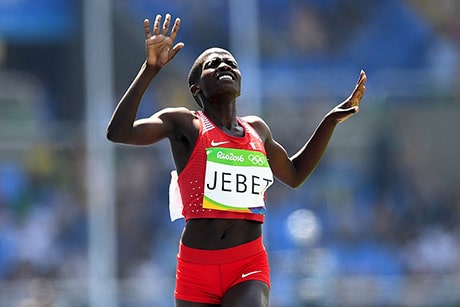 Naisten 3000 metrin esteissä hirvittävä maailmanennätys! Naisten 3000 metrin esteissä hirvittävä maailmanennätys!