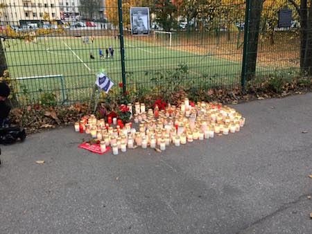 Kuva: Hagman muistetaan – Nordiksen piha täyttyy kynttilöistä