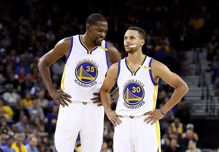 NBA:n runkosarja paketissa – tässä playoff-parit