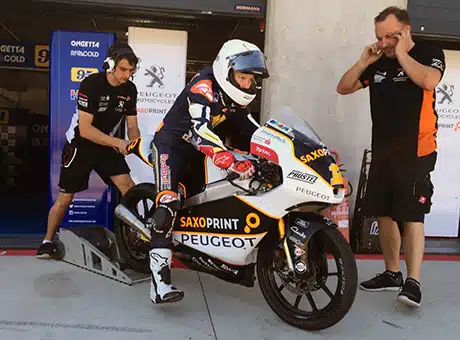 Patrik Pulkkisen Moto3-kausi päättyi surkeasti