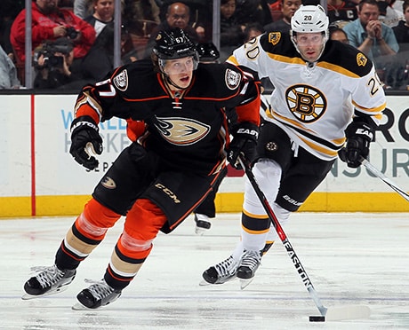 Anaheim Ducksille huonoja uutisia ennen huipputärkeää ottelua Anaheim Ducksille huonoja uutisia ennen huipputärkeää ottelua